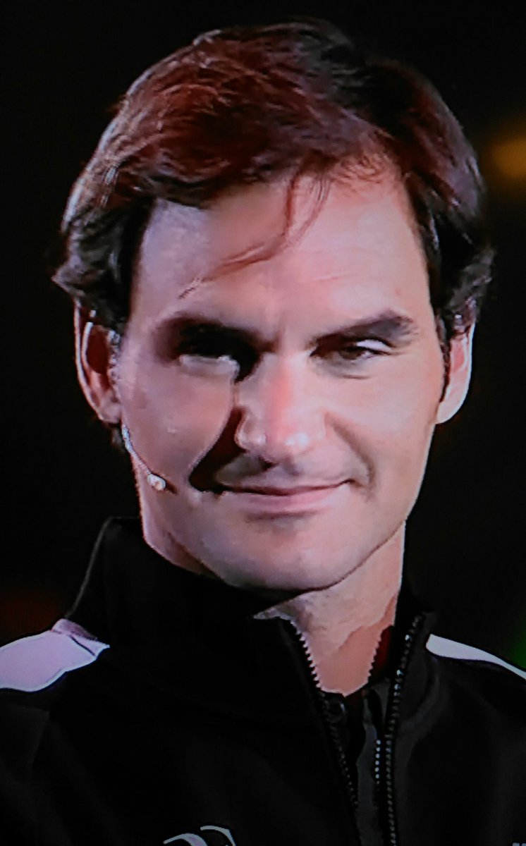 Holz_Wege's tweet photo. Tutto pronto per #MatchforAfrica3
Go Roger
Go Andy #FedererMurray https://t.co/EyNtlt0dvI