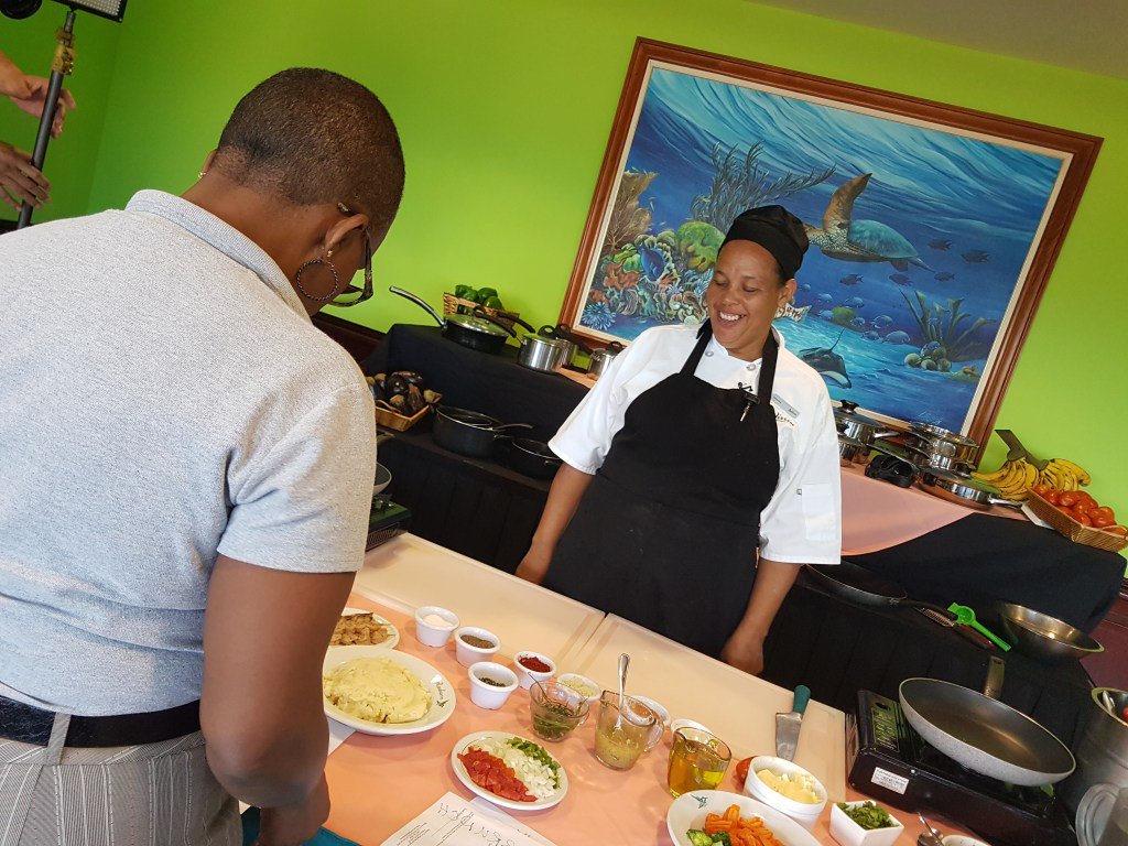 Whole Baked Fish radissonbelize.wordpress.com/2017/04/10/who…