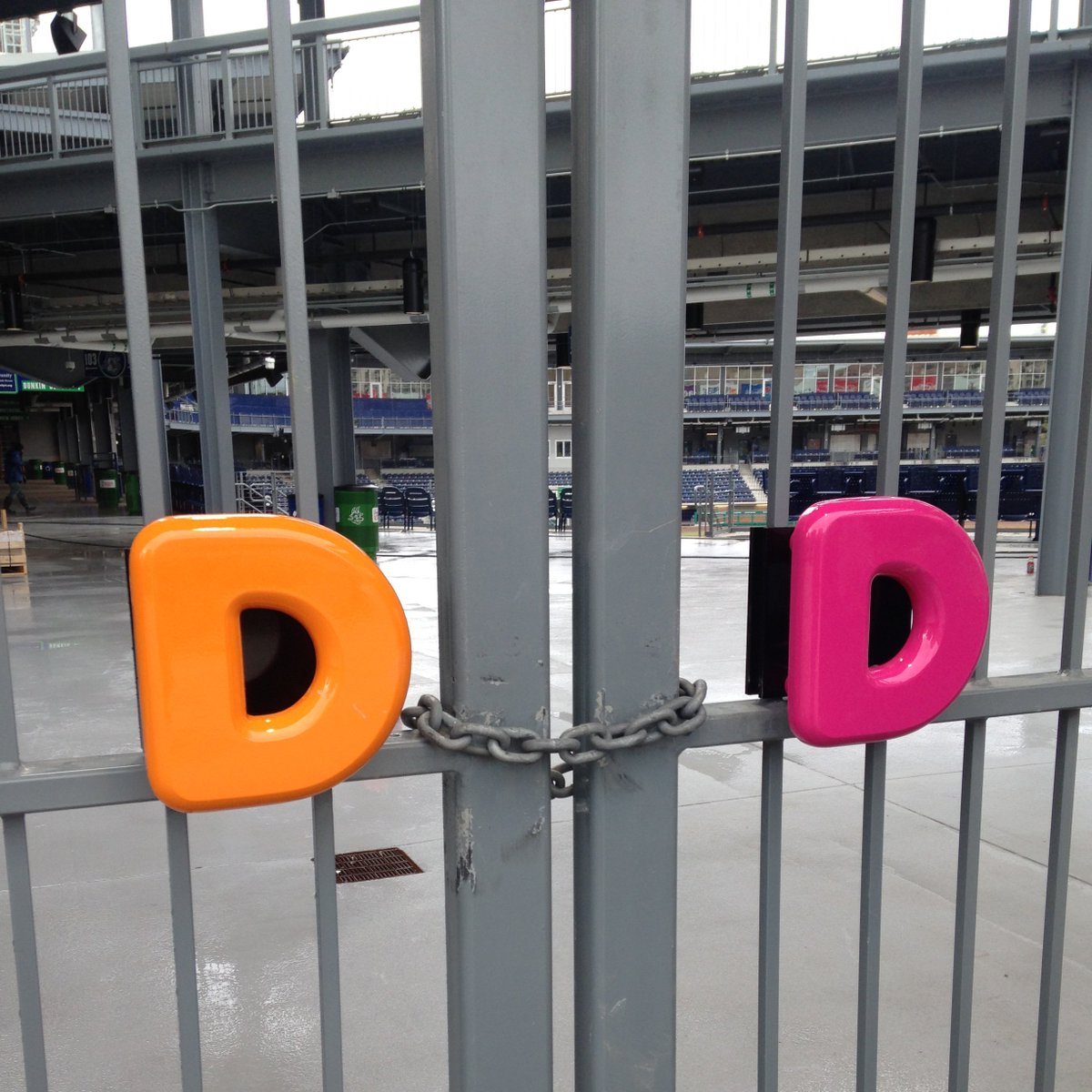 HartfordHawks's tweet photo. The gates to @DunkinDonuts Park are closed now, but they won't be tomorrow when @HartfordBASE hosts the very first game! Thanks @GoYardGoats https://t.co/kBxlbk2K5e