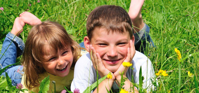 springlinx1's tweet photo. The bond between siblings is extra-special, which is why we're celebrating them today on this SIBLINGS DAY! https://t.co/X61x5jQEqJ