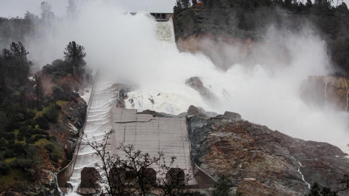 RyanEsco33's tweet photo. High Risk of Flooding in Northern California as Waterways Reach Limits: Weather Service
https://t.co/q8HUnJGFF1 https://t.co/JqXxiG3hOI