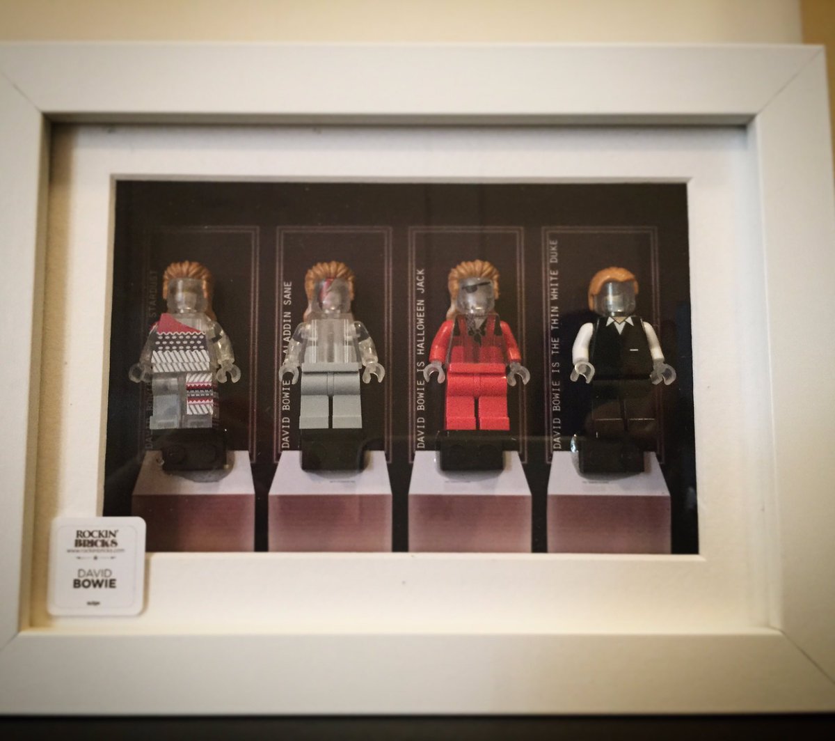 rockinbricks's tweet photo. Our latest frame, David Bowie is... a journey through his famous characters' costumes #DavidBowie #rockinbricks https://t.co/vr7c4WGf7P https://t.co/CIpcK9gTNM