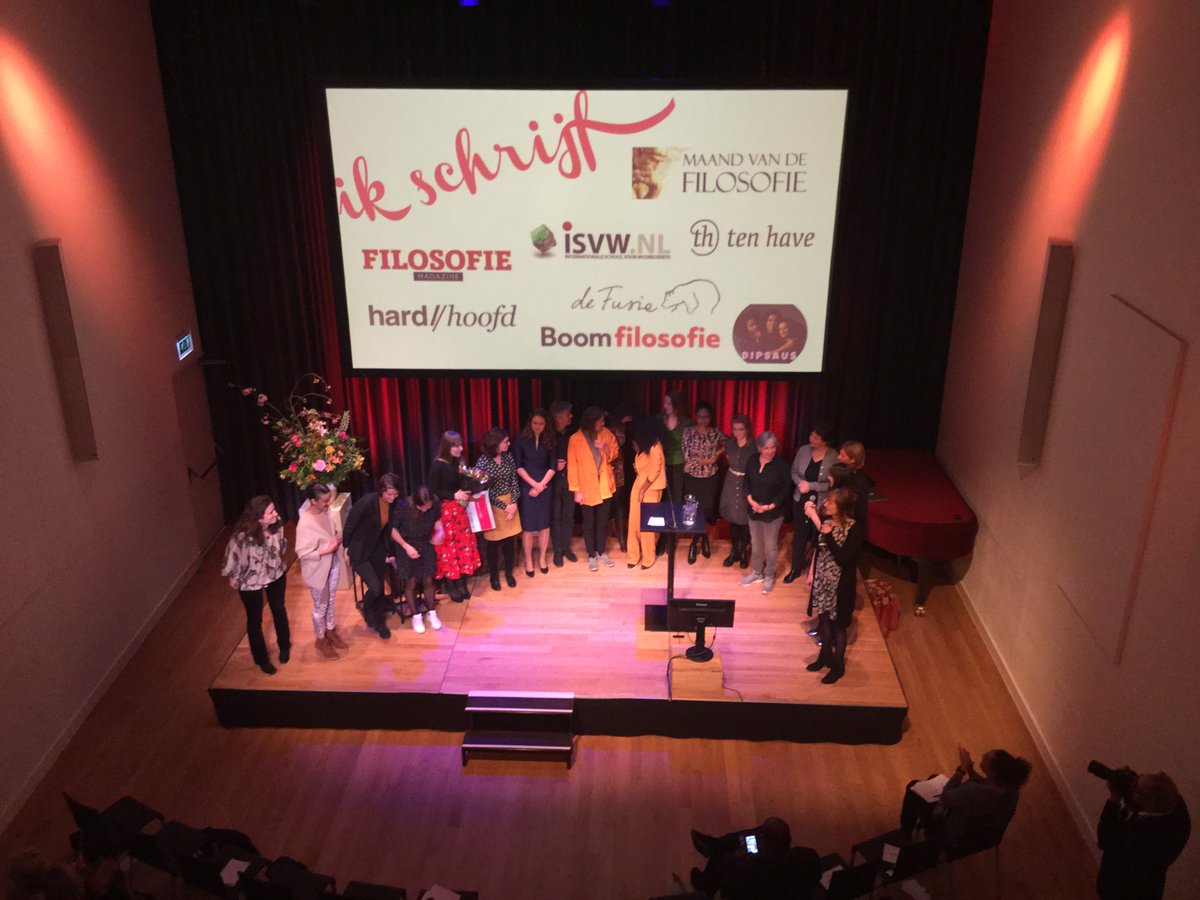 Het was een prachtige avond. Dank aan alle deelnemers en sprekers! We hopen nog veel van jullie te horen. Blijf ons volgen » #ikschrijf!