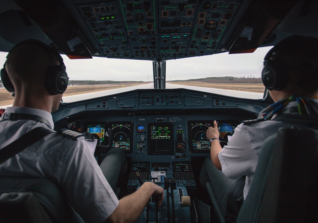 Tripadvisor's tweet photo. TripAdvisor Just Announced the Best Airlines in the World: https://t.co/S0zvmyADtm https://t.co/4hlxVQrLmc