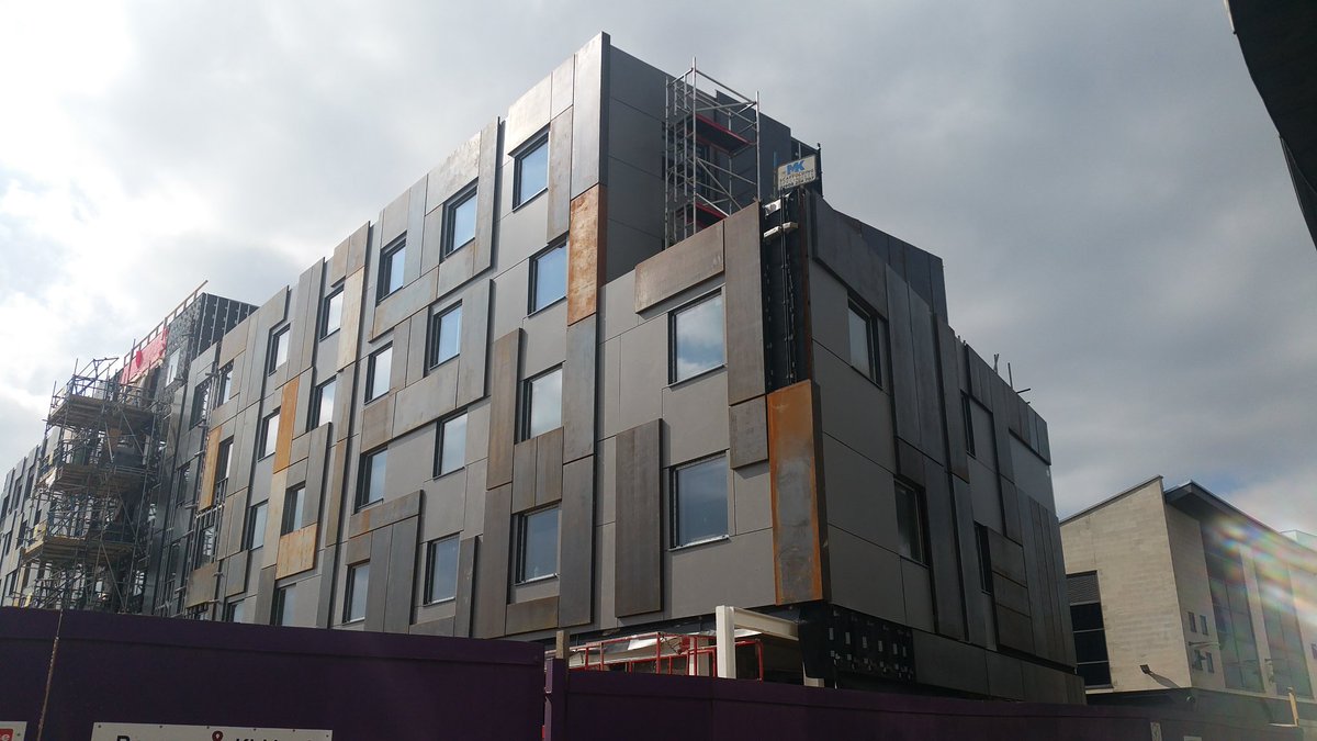 MetCladContract's tweet photo. Progress at our @premierinn Milton Keynes project for @bandkbuild let the oxidisation commence @Sotech_ #CoreTen #Trespa https://t.co/KqnSI9Ye2p
