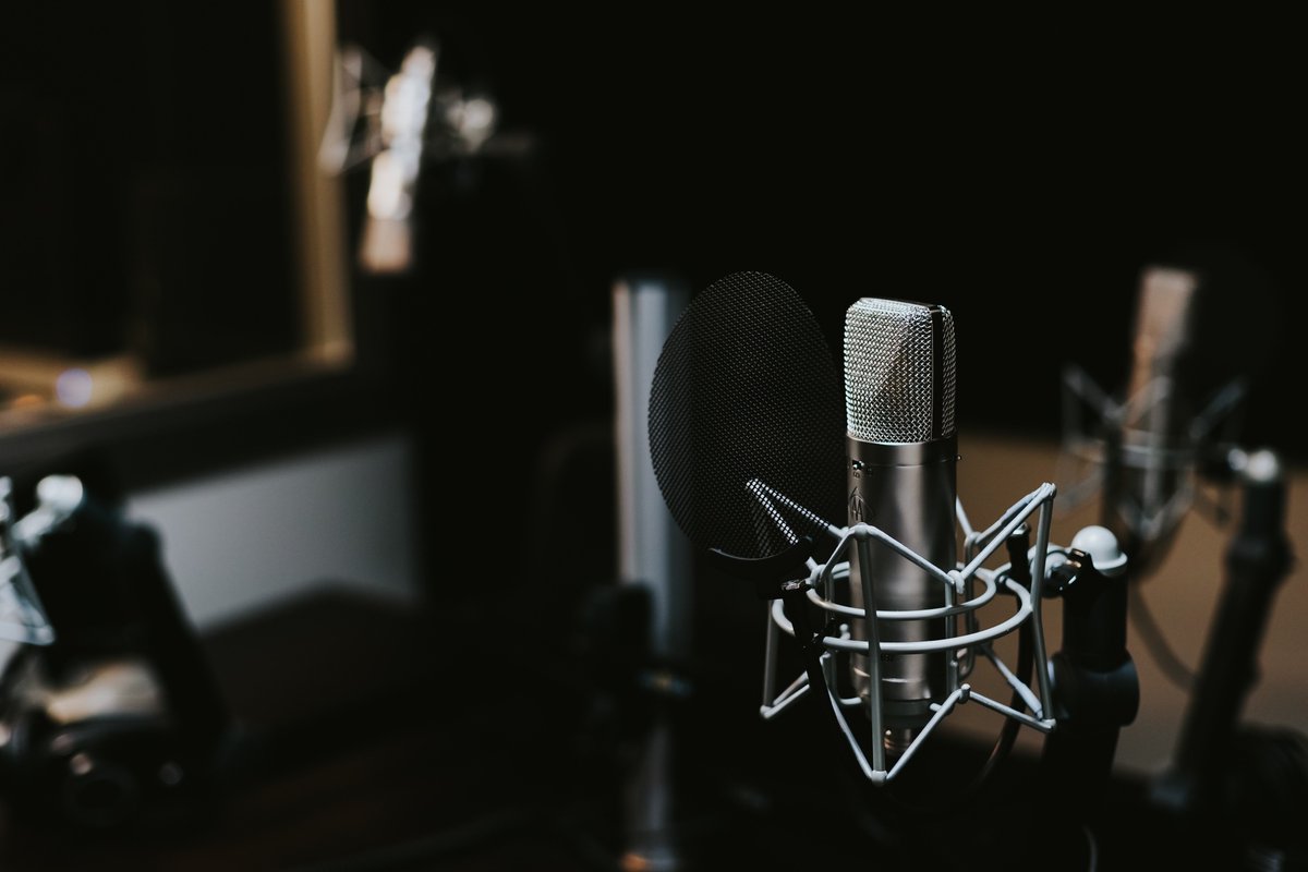 OffenbartCast's tweet photo. Nur noch wenige Stunden für ein schönes Projekt! - Blogparade: Zeigt her eure Podcast-Abos https://t.co/8ldHZJVu76 #Bloggt &amp; #BleibtBärtig. https://t.co/KzAfccVar9