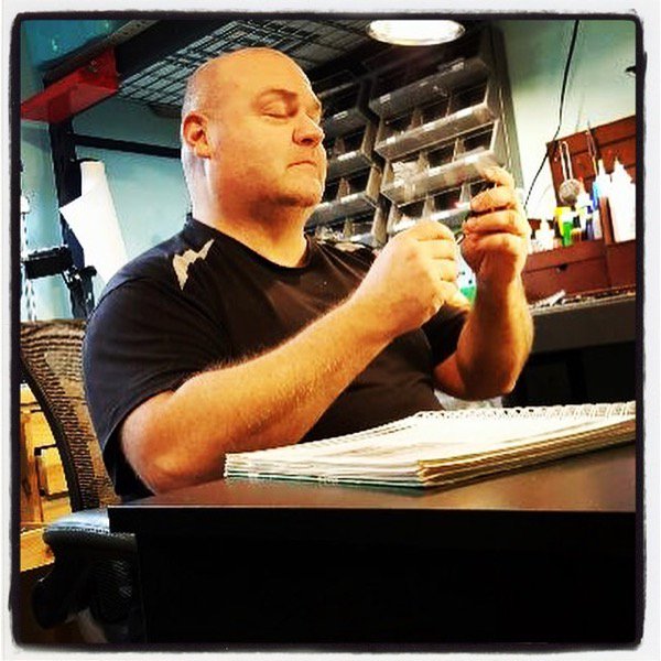 chicagopenshow's tweet photo. We're spreading the word: @PowersPenCo is coming to #chicagopenshow2017. Jeff does pen repair and restoration, so bring your project pens! https://t.co/JmgwU9KX03