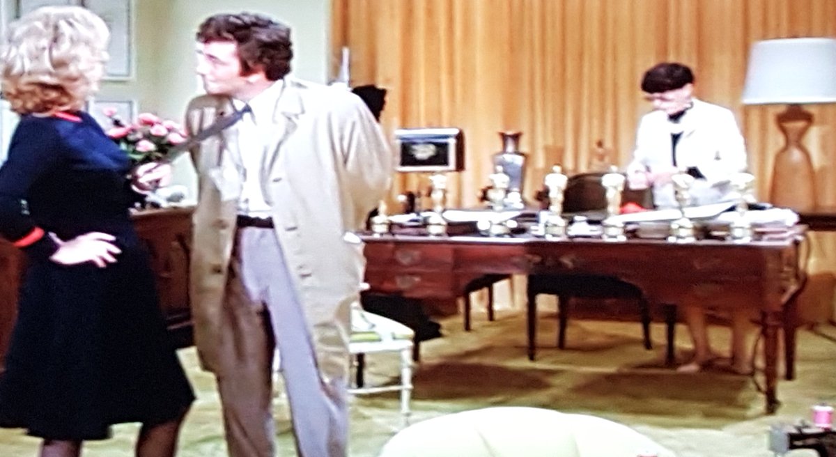 LFordTravis's tweet photo. I just love this episode of #Columbo so much #RequiemForAFallingStar #EdithHead #AnneBaxter https://t.co/KVbO8Wu0vr