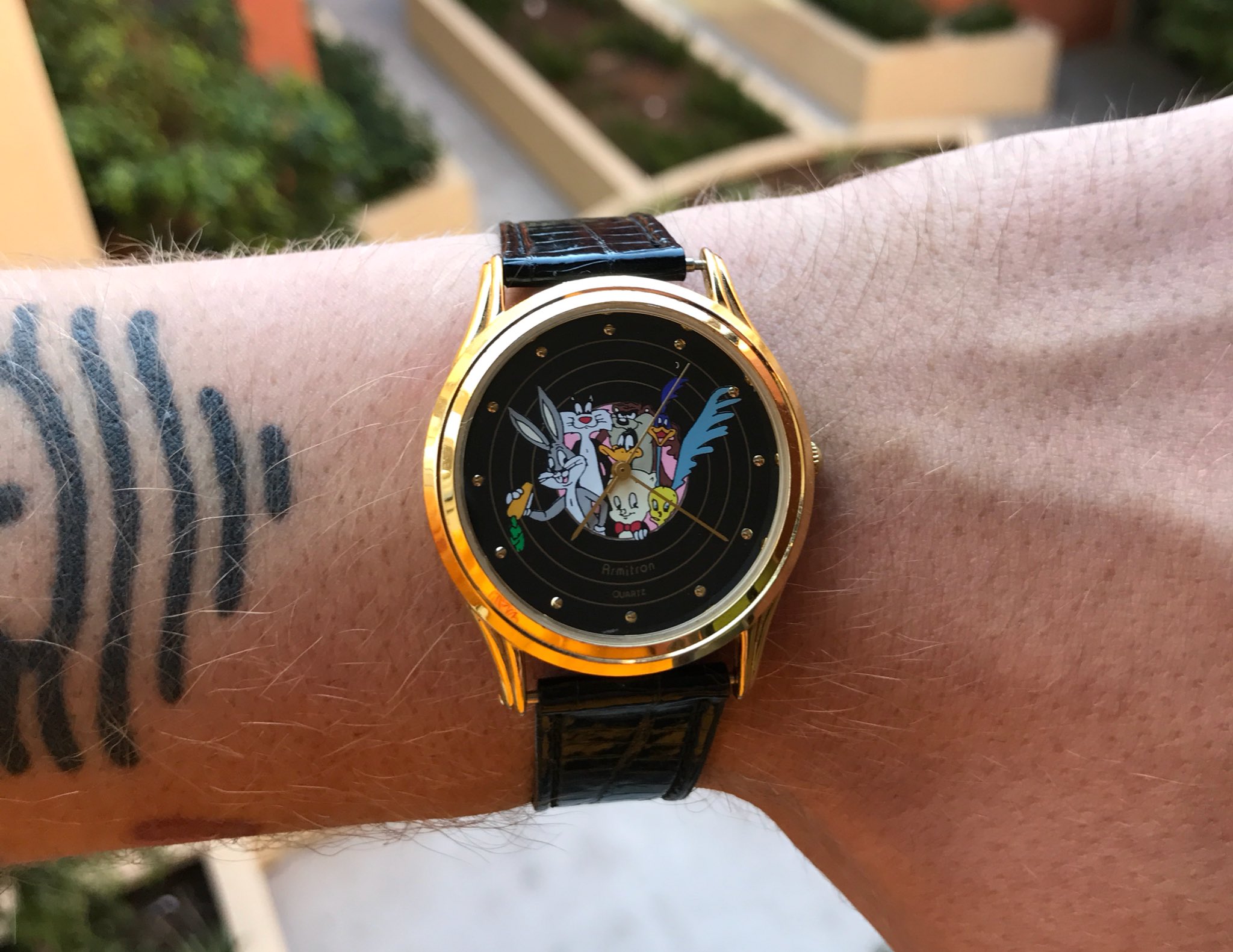 Vintage looney shop tunes watch