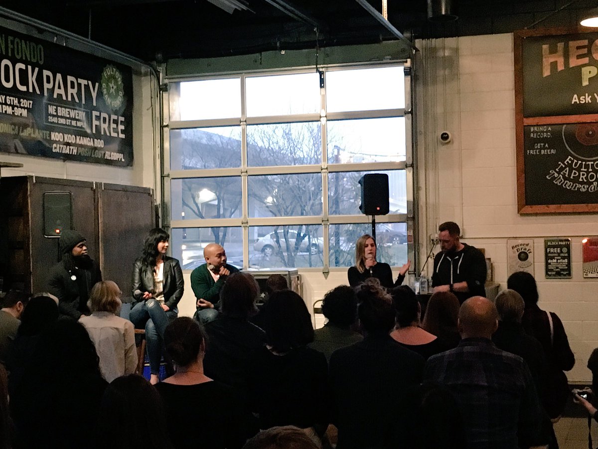 monoagency's tweet image. Kicking things off w/ @doingstuffmpls. thanks @fultonbeer for hosting an awesome event. 🙌💯👏 #mpls #doingstuff