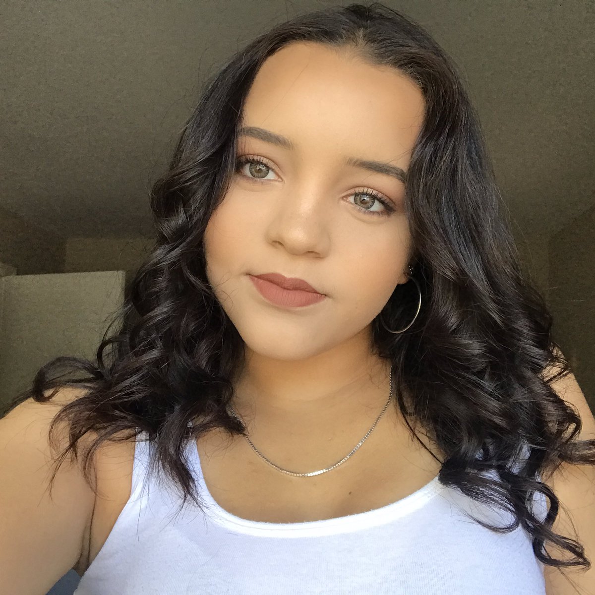 jaylinburns's tweet photo. 👸🏻 https://t.co/4hq4YUbTLY
