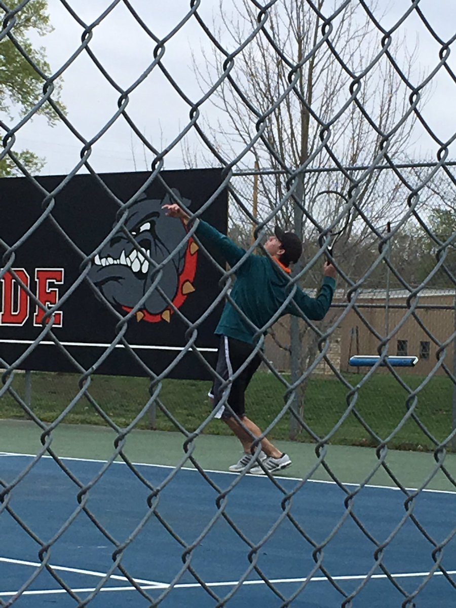 TennisAtTheWath's tweet photo. Progression of a 🔥 serve. 👌👌😤😤🎾🎾🏅🏅💸💸💯💯🔥 https://t.co/s5h6nX8AvE