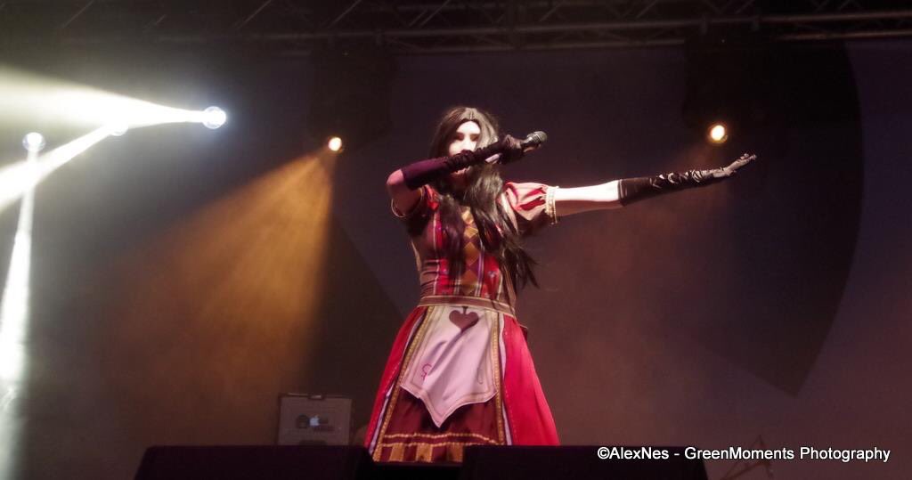 zhiana's tweet image. On stage hosting the cosplay comp. Proof that I can't dab 😂😂😂 never again! #mefcc2017