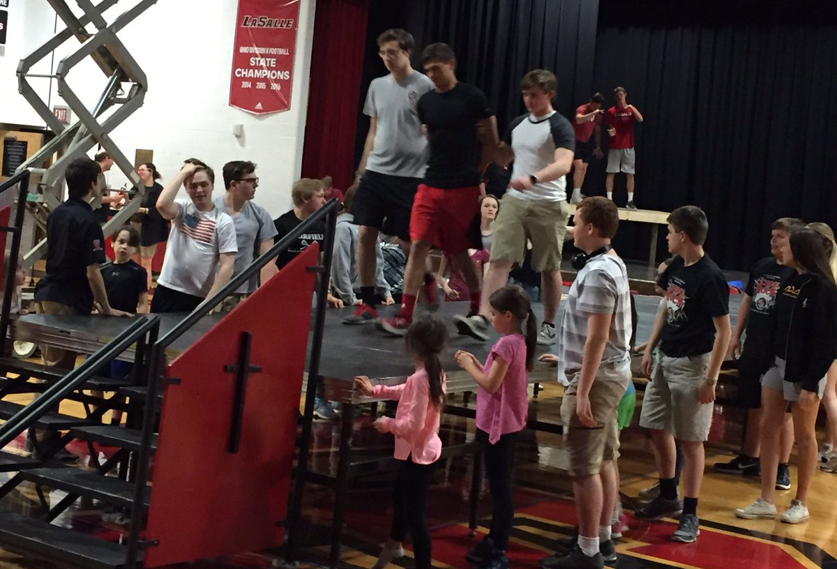 AaronMMarshall6's tweet image. Preparing for The Passion @LSDPromoCrew Sure to be a moving performance @LaSallePride Wednesday 7:00. See you there @LS_StudentLife