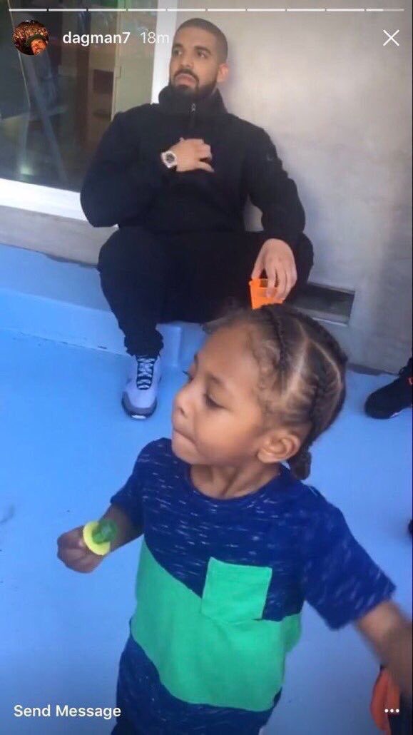 AudreaGold's tweet photo. when you and your ex have mutual friends so y'all end up in the same party, now they feel a way &amp; you tryna act like they don't exist 🙄🙄 https://t.co/BYYttXMVln
