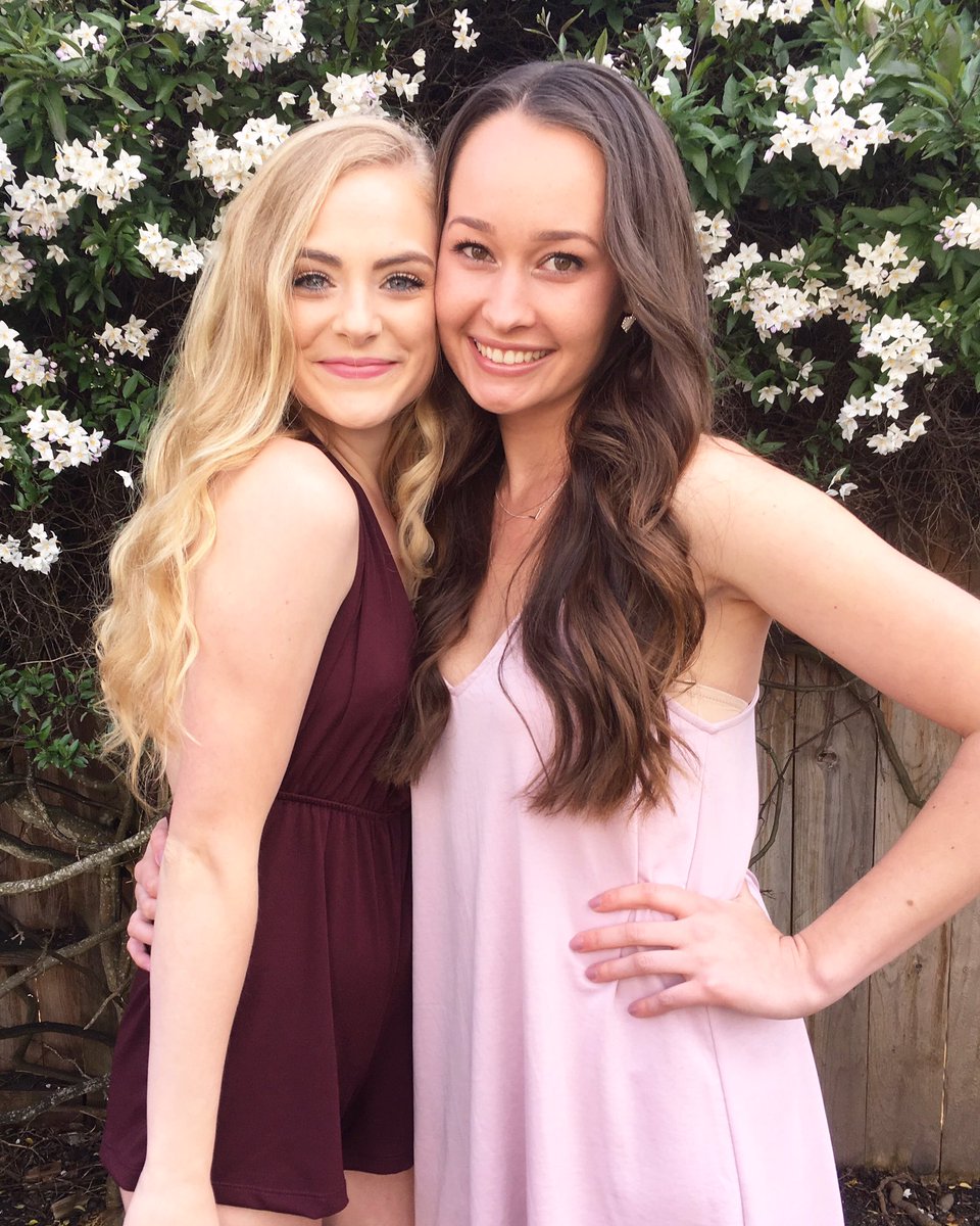 SSUAOII's tweet photo. Thanks so much to our amazing social chair Jojo for planning a wonderful formal! ❤️✨ #ssuaoii #formal2k17 https://t.co/Y0bXW2NxRl