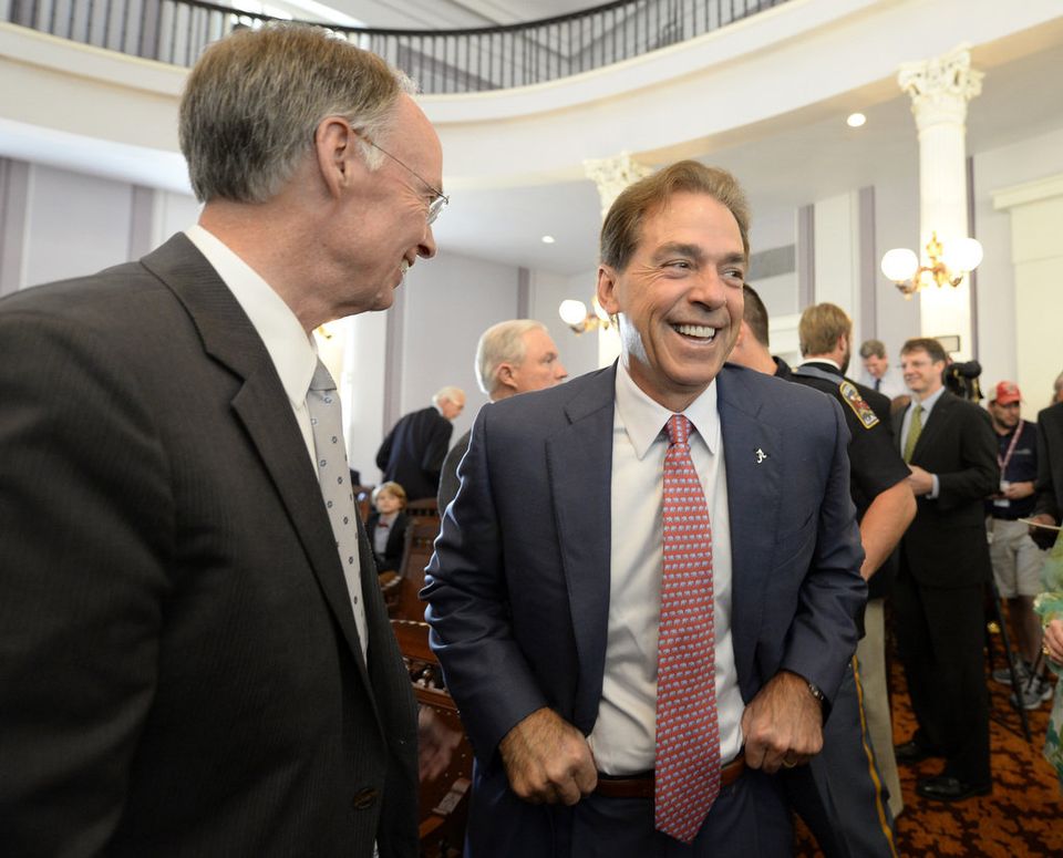 AUFAMILY's tweet photo. All the signs were there early on, hell, @GovernorBentley held his election night celebrations inside Bryant Denny.  Good riddance, #bammer. https://t.co/VDjApKW8aB