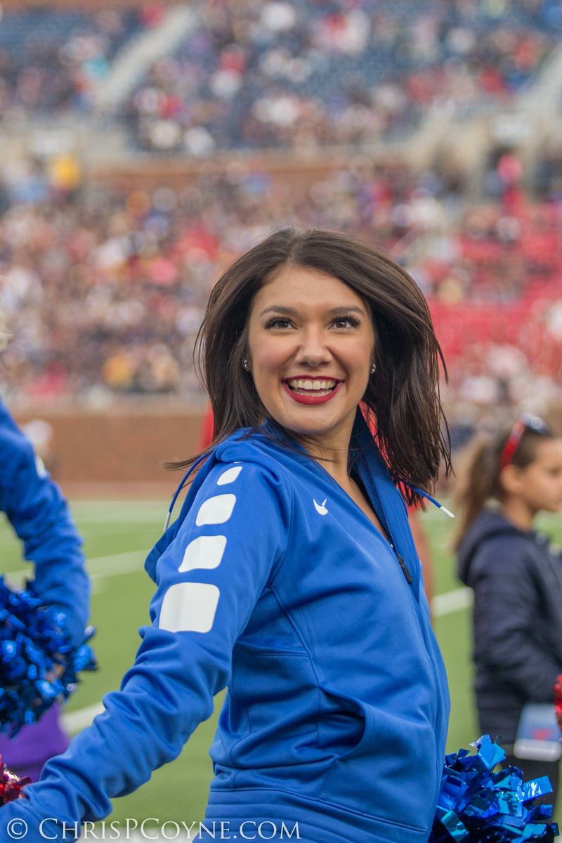 Wishing a belated happy birthday to one of our amazing captains, Megan! We loved celebrating with you at your last NDA Nationals!