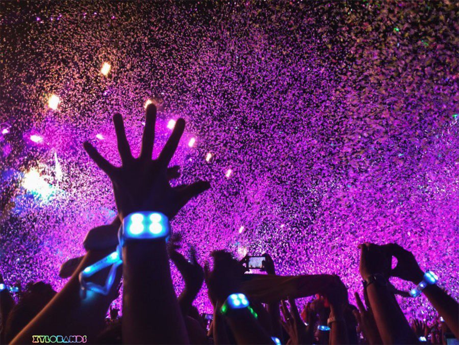 CABatMaryville's tweet image. 700 RT's and we'll light up the night with @DanAndShay on April 22nd with @Xylobands for our first 700 guests! #Obsessed