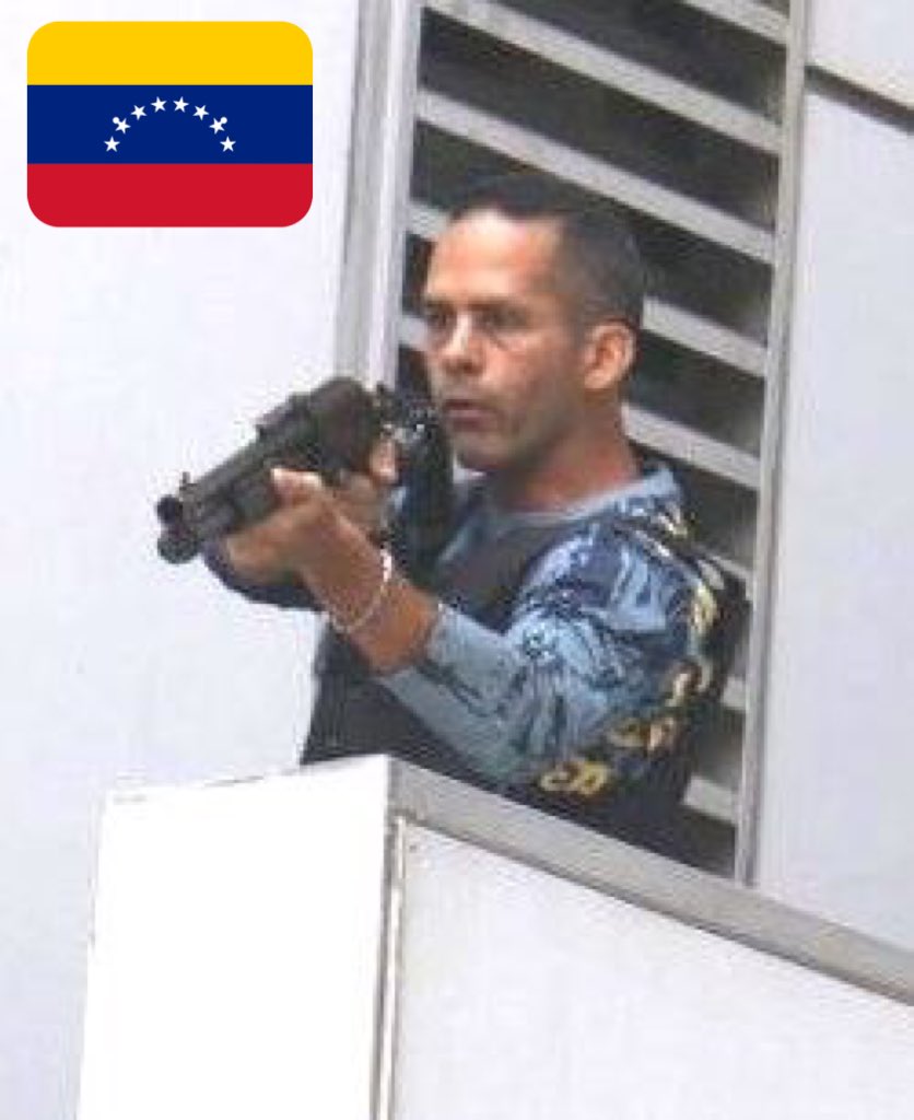 #URGENTE Comparte en todas tus redes, se busca este francotirador, ayudanos a identificarlo