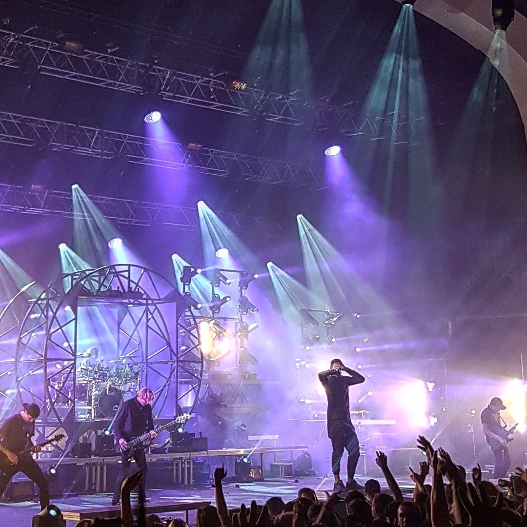 Snap from Saturday jn London. 10th time seeing this band and they're still smashing it harder each time 📣👊 <a href="/parkwayofficial/">Parkway Drive</a> #parkwaydrive