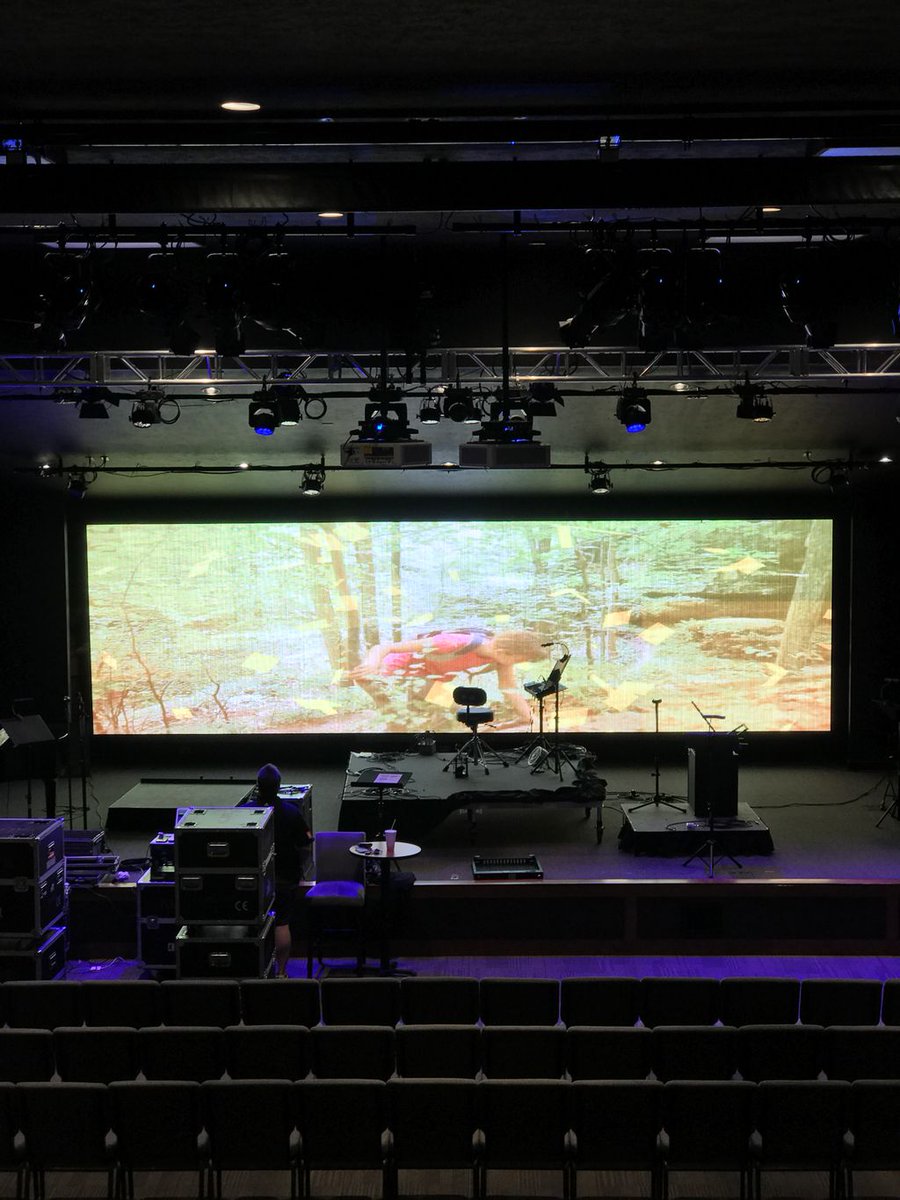 _TECHNOWorks's tweet photo. The LED screen is going up for River Oaks Community Church's Easter Service! https://t.co/ApFdAk2aeQ