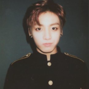 seaskaos's tweet photo. RT para que una Jungkook biased sea blesseada con estos icons del galleto. https://t.co/PCgQtc7Hkd