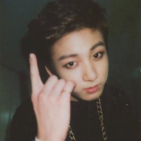 seaskaos's tweet photo. RT para que una Jungkook biased sea blesseada con estos icons del galleto. https://t.co/PCgQtc7Hkd
