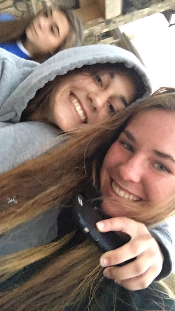 aldenrooker's tweet photo. Happy bday jen:) love you lots bday buddy #purplerain #pumpitup #bfs #groupsnap #swag @jsosnowski4 https://t.co/IGHgZ3yuKY