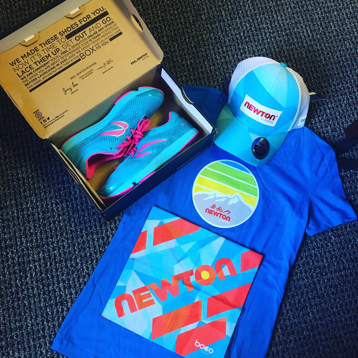 melisamarieYYC's tweet photo. More Mondays like this, please! Thanks for the slick lookin' swag, @NewtonRunning! #BigSexyRacing #feelNewton #lugitout #sponsorlove https://t.co/8AaoVeJKAi