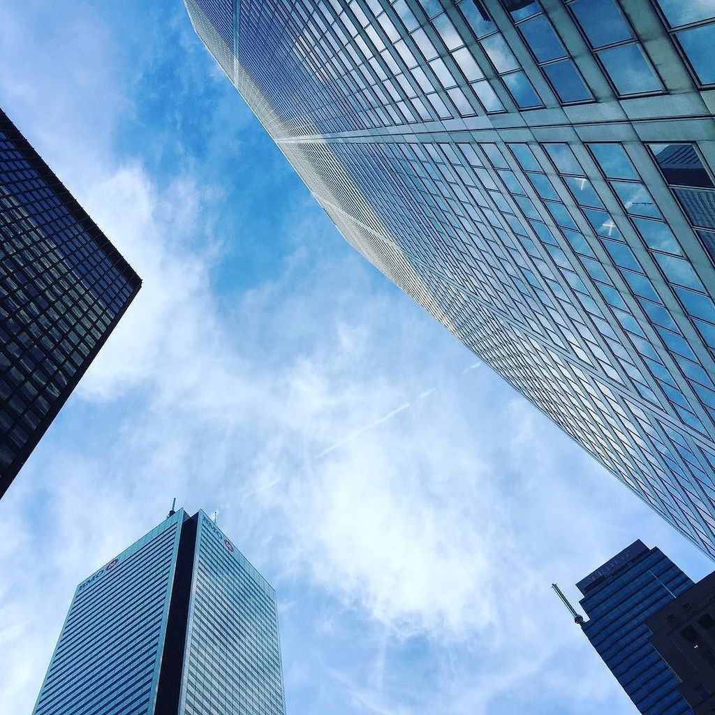 PRONTOmag's tweet photo. Look up. 
#the6ix #toronto #architecture #glassandsteel #skyscrapers #thecity #TO #the6 #6ix #6IXER https://t.co/JUjxJFnvDE https://t.co/zfycTDh6WG