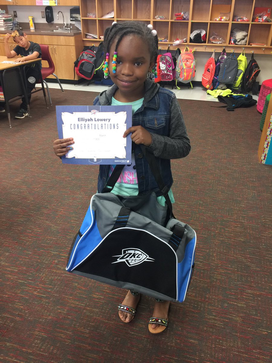 pruitt3rdgrade's tweet photo. Elliyah loved her OKC Thunder bag for being the top reader in March! Way to go Elliyah! 📚#cpsreds #swelem #ThunderUp https://t.co/4ojNNkIQYa