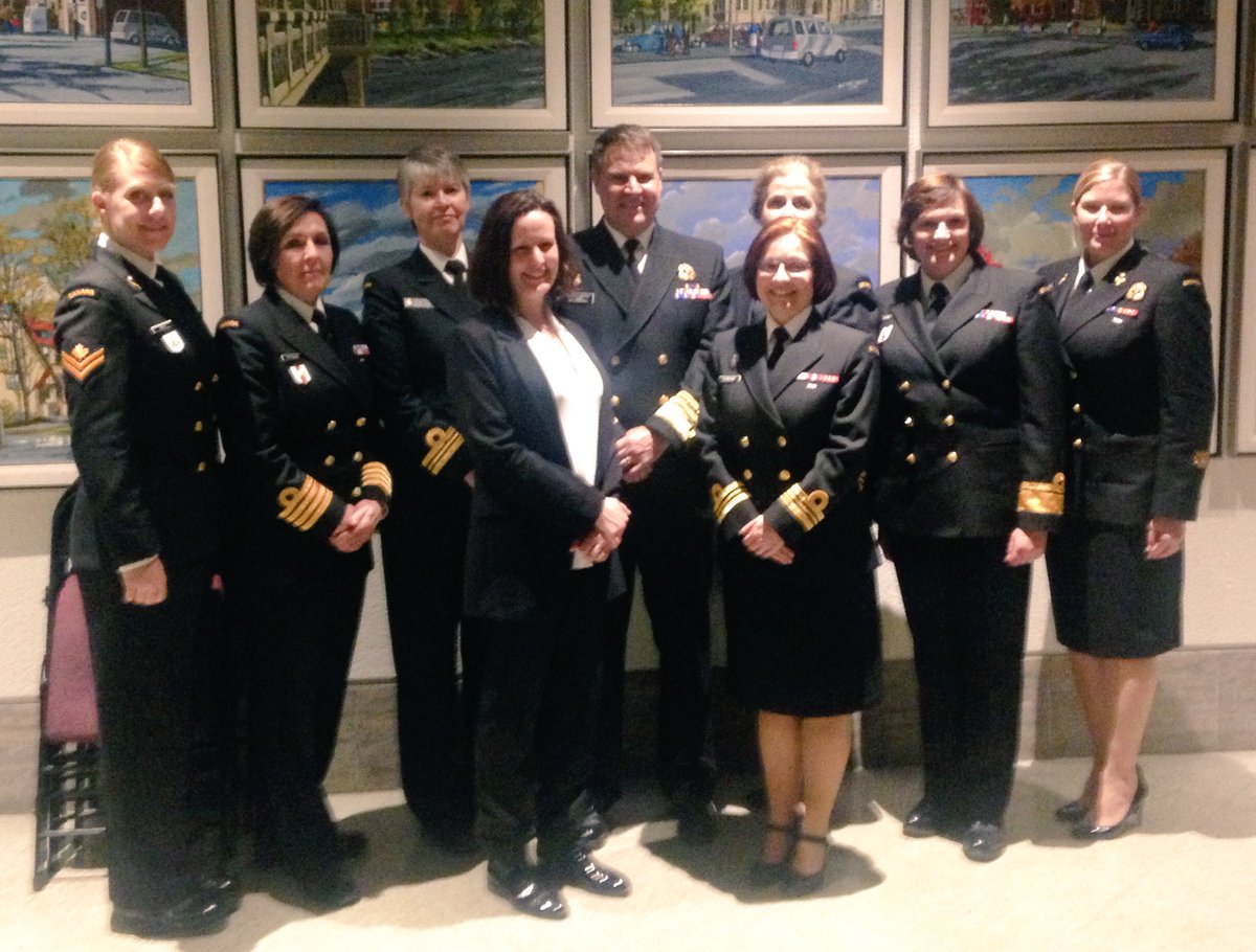 Comd_RCN's tweet photo. Recognizing excellence in leadership at “Breaking down the Barricades:Women in the Defence World” reception hosted by @EDC_Mag @WiDS_Canada https://t.co/d7zsousF7J