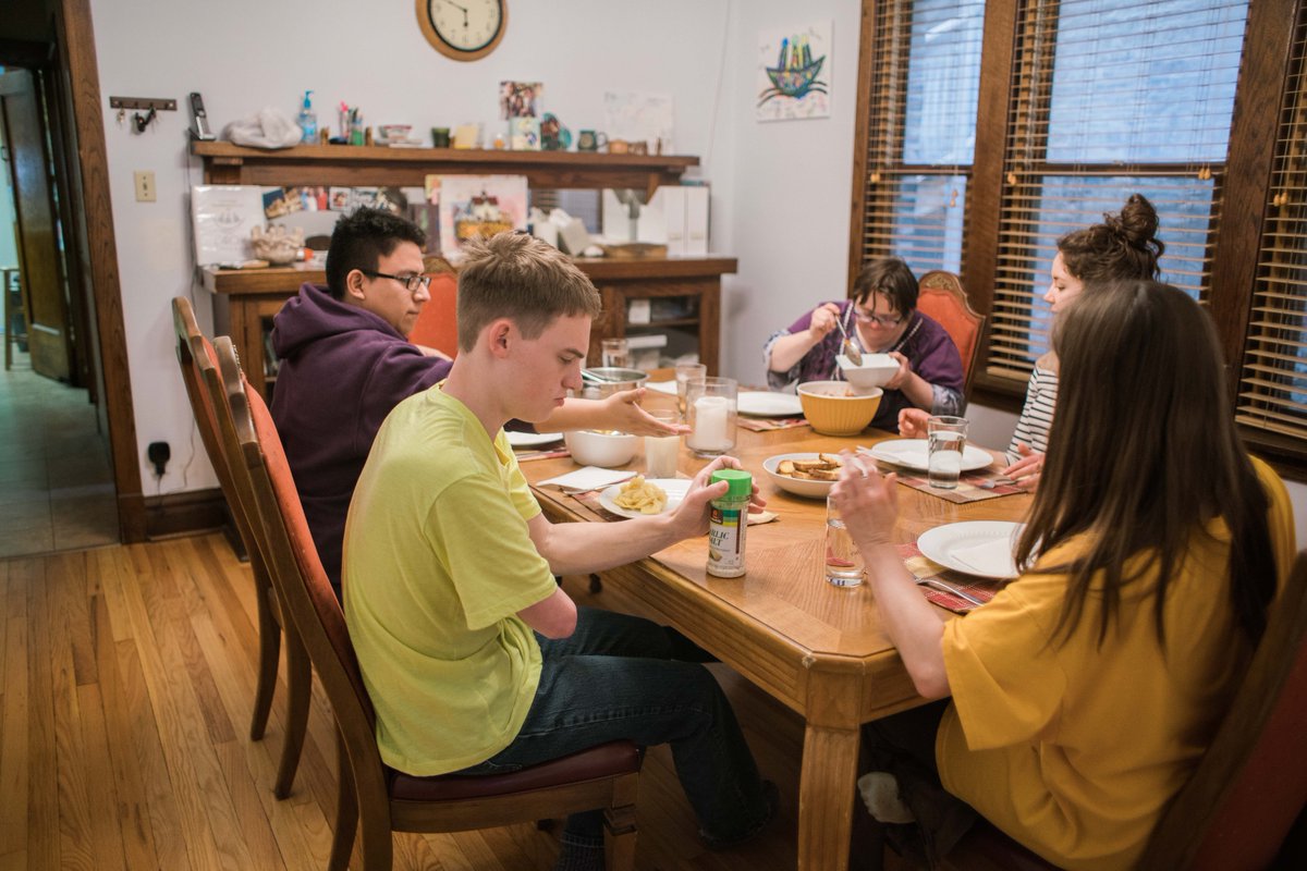 larchechicago's tweet photo. “Creating home” for another is something I have seen lived out in a million different little ways. #larche #lent2017
https://t.co/a6Qzhxvl6l https://t.co/KFN2dWXn8y