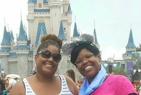 brokehouse's tweet photo. #NationalSiblingsDay https://t.co/q2A6ig6G2G