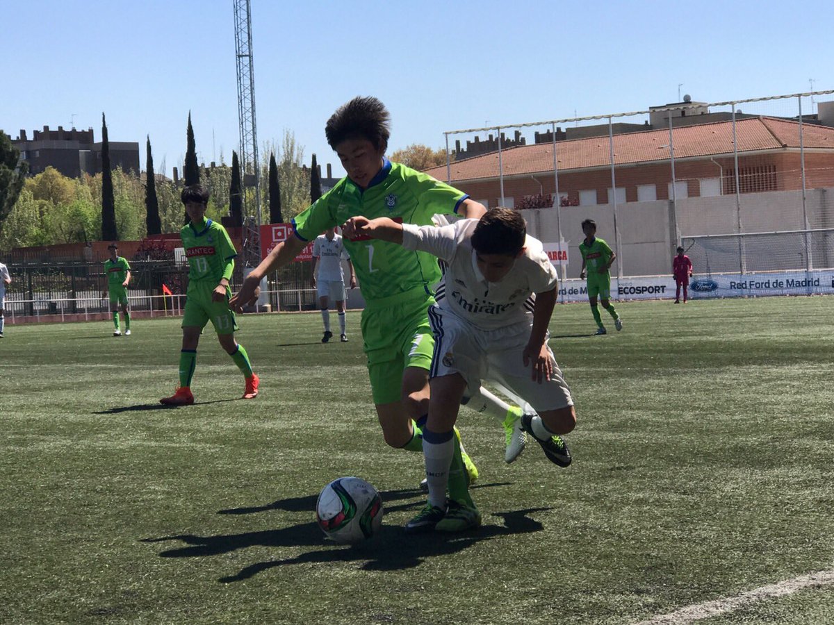 湘南ベルマーレ U 15平塚スペイン遠征 開幕戦 Vsレアルマドリード戦はトップチーム同様アグレッシブに挑みましたが0 1 惜敗となりました 明日は 現地時間15 00 日本時間22 00からバレンシアcfと対戦します Bellmare 湘南ベルマーレ U 15平塚スペイン遠征 開幕戦 Vsレアルマドリード戦はトップチーム同様アグレッシブに挑みましたが0 1 惜敗となりました 明日は 現地時間15 00 日本時間22 00からバレンシアcfと対戦します Bellmare