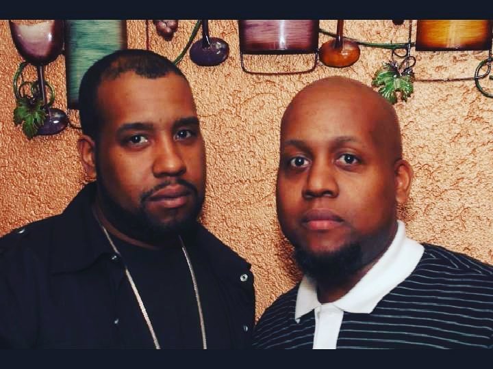 TheRock03's tweet photo. #nationalsiblingsday #SnoDat & #TheRock #ClarkBoys https://t.co/VWnu0XOrWu