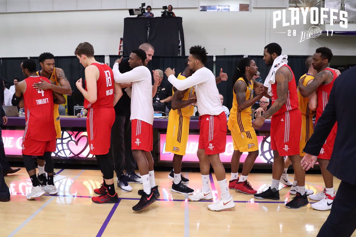 CValleyLakers's tweet photo. Well played series, @RGVVipers. Good luck the rest of the way. #DLeaguePlayoffs https://t.co/y267FBCpff