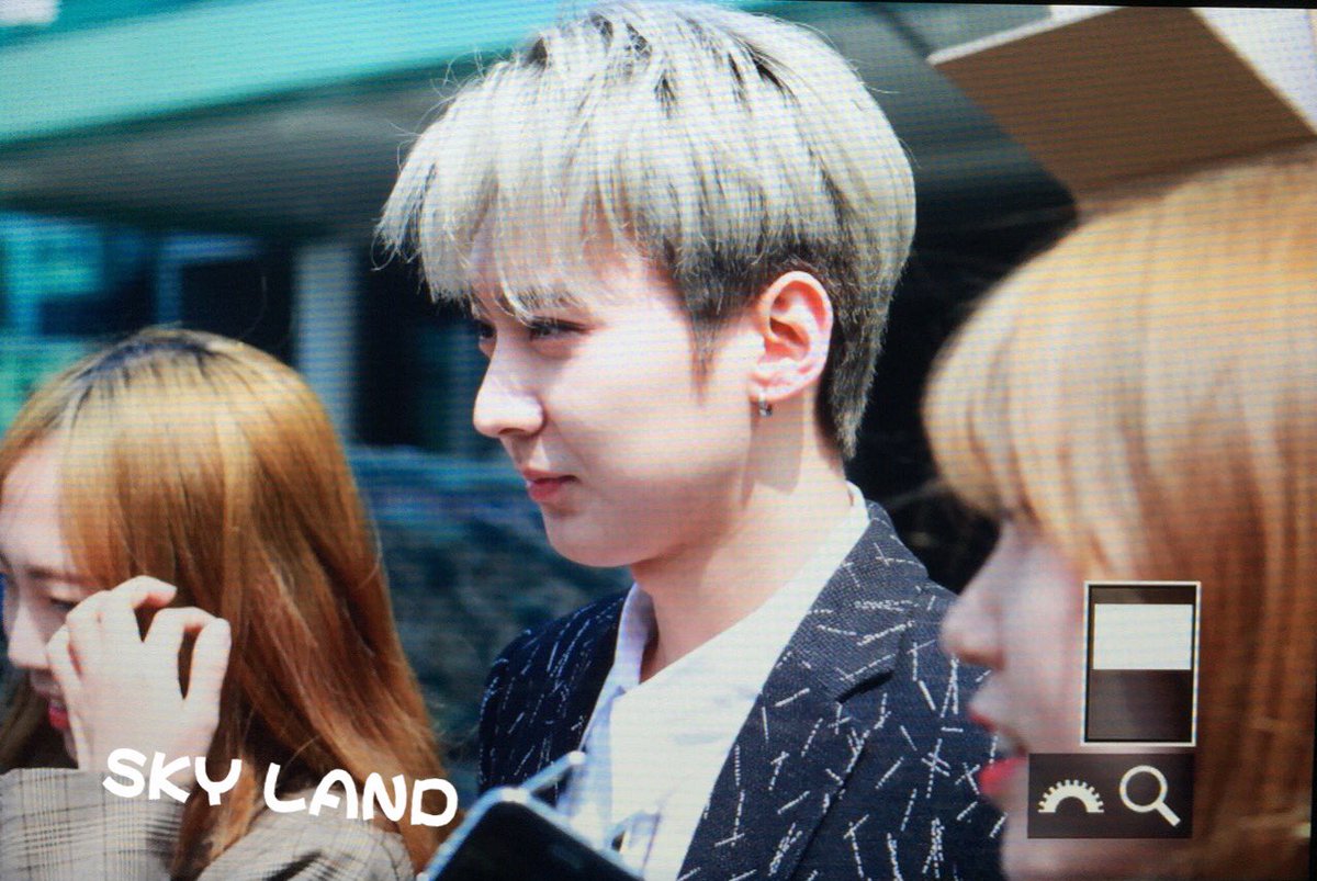 chanhee_sky's tweet photo. 170411 sbs최화정의 파워타임퇴근 #틴탑 @TEEN_TOP #천지 https://t.co/KAOxADXZ70