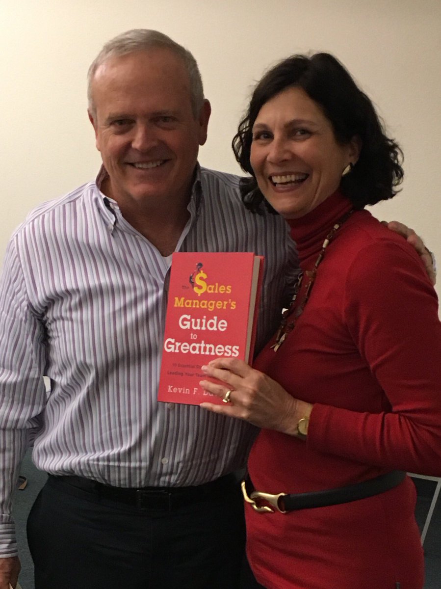 aliceheiman's tweet photo. My #ENT493/693 @BizUNR @OzmenCenter class enjoyed learning about #SalesManagement with @kevinfdavis https://t.co/jb6WQmVOrT