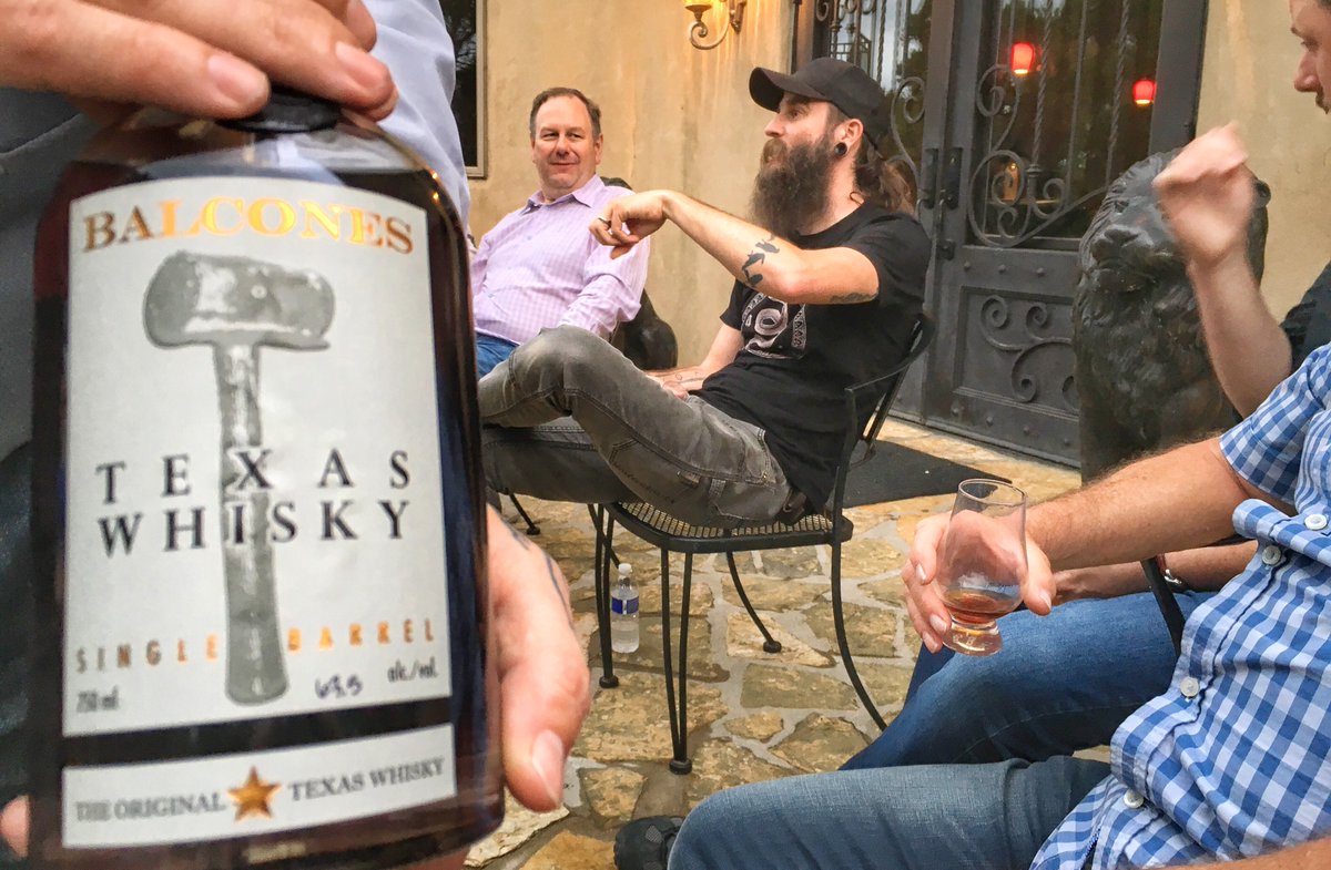 bourbonblog's tweet photo. Sipping Balcones Texas #Whisky with Master Distiller Jared Himstedt and our Whiskey Sommelier students @BalconesWhisky @whiskeyschool https://t.co/smQODBlkFc