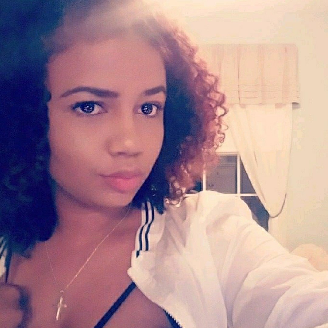 FreshJs_Tho's tweet image. Wearing my Marc Jacobs  Dew Drop that I received complimentary from @influenster and @marcbeauty ! i loveeeee it. #coconutglow #contest