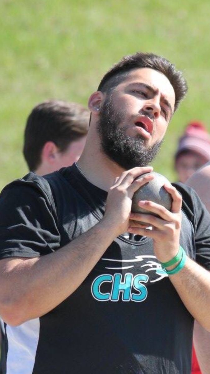 CHSTrackPics's tweet image. Boi still tryna understand how 2+2=4 and not 22☠️😪😂