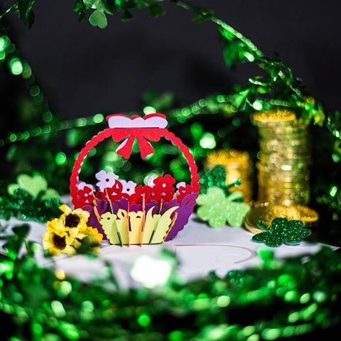 cards2life's tweet photo. Flowers are blooming. Now is the time to give a bouquet that will last a lifetime. Get yours today! https://t.co/DWWGMNRPqa