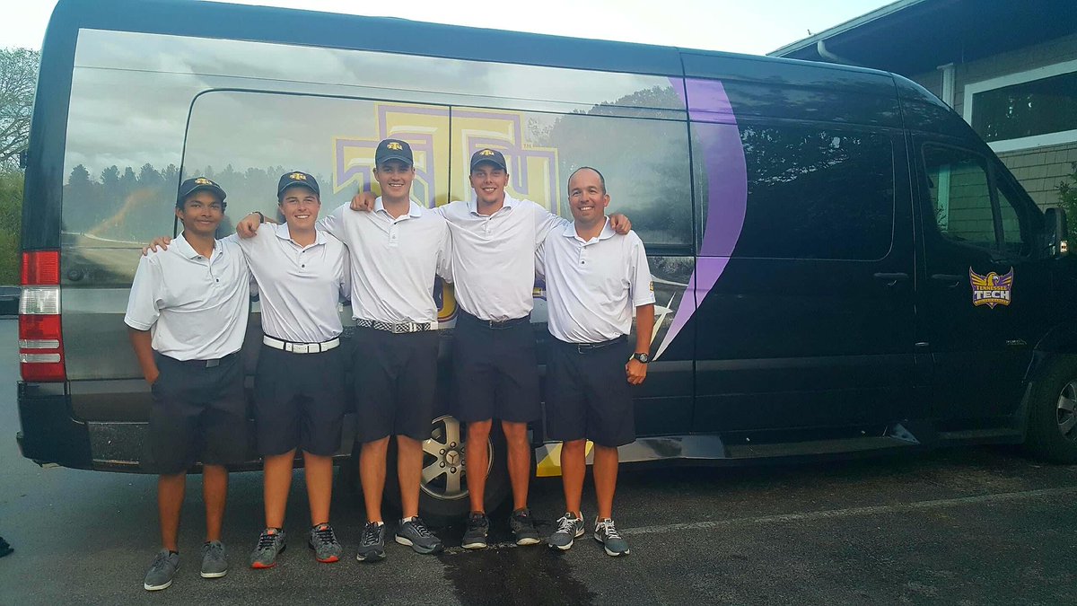 Carolseals1's tweet photo. #GoGoldenEagles !!! We are rooting for y'all! Good luck tomorrow! https://t.co/HEhV3JM4qg