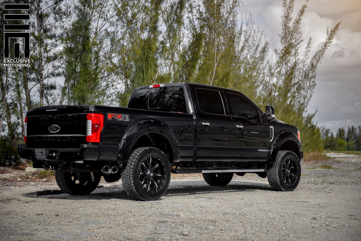 exclusivemiami's tweet photo. Ford F-250 on Fuel wheels 🔥How would you customize your truck? 💪🏼#GetExclusive https://t.co/AJ9P17yz5N