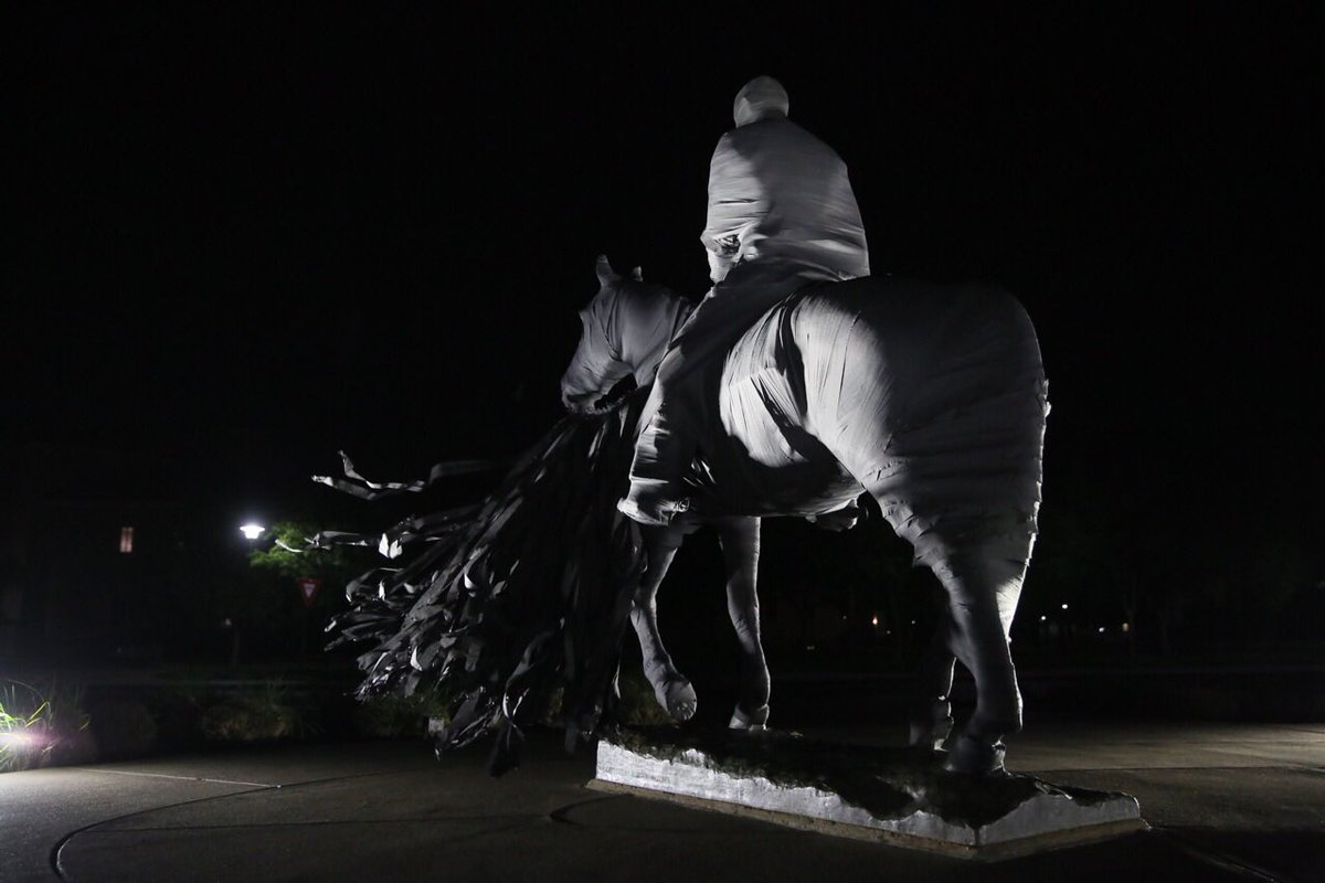 TexasTech's tweet photo. .@SaddleTrampsTTU wrapped Will Rogers and Soapsuds in black tonight in tribute to former @TexasTechFB Coach Spike Dykes. https://t.co/mSpi14H8CW