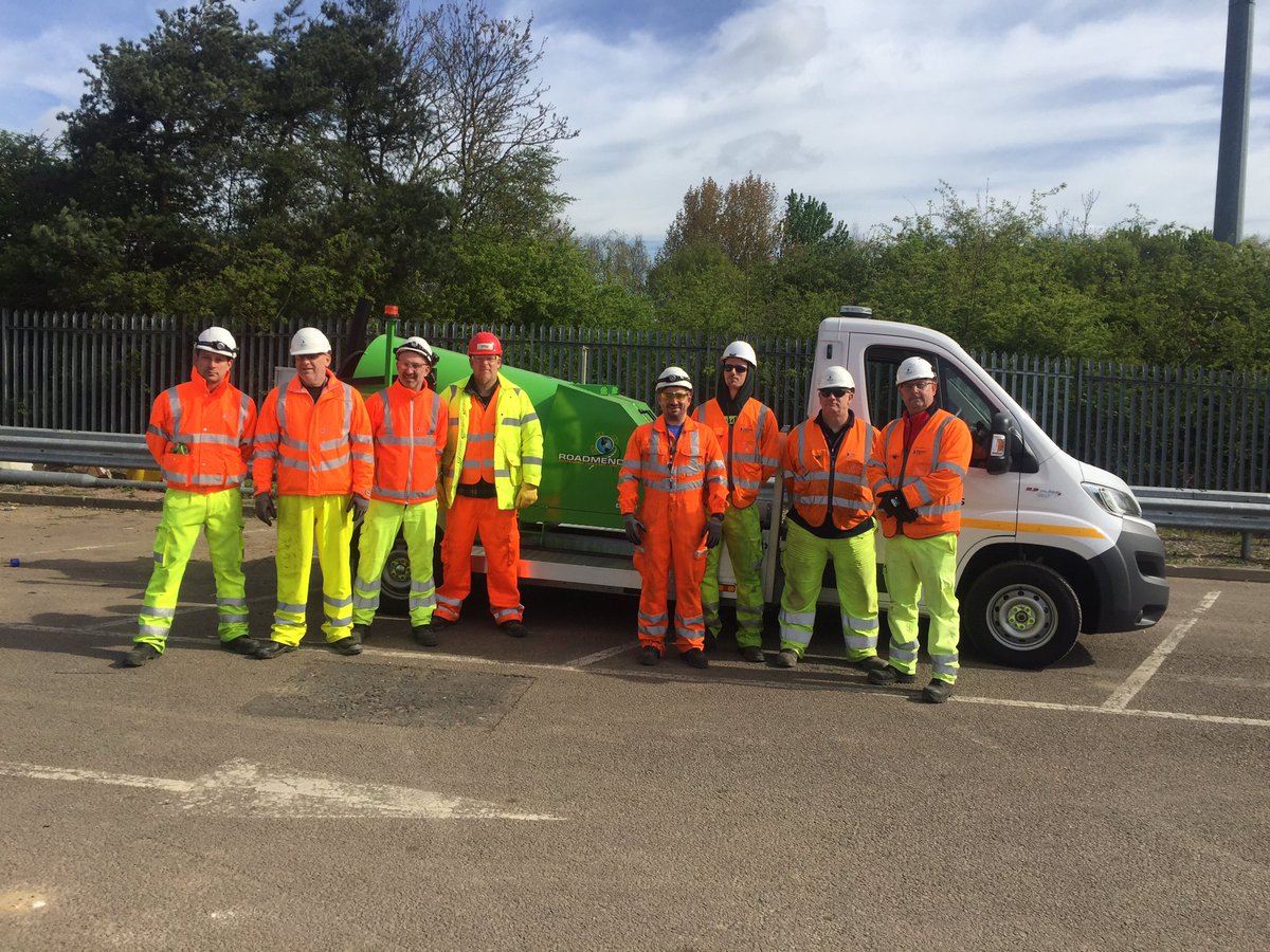 RoadmenderAspha's tweet photo. Roadmender training session at Connect Plus M25 today https://t.co/hX1jAxJxV9