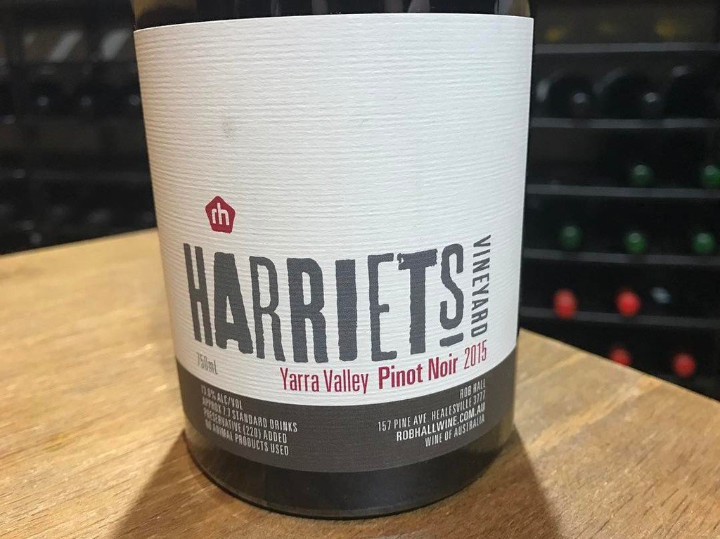 Cracking Pinot from <a href="/hallandgrapes/">Rob Hall</a> that highlights some great fruit and the subtle impacts of post ferment macerat… ift.tt/2o2P3OX
