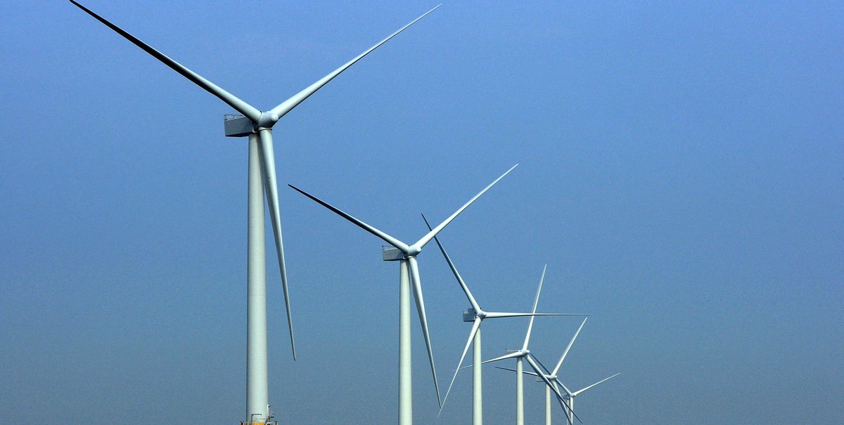 business's tweet image. Saudi Arabia seeks bids from renewable-energy companies to build wind and solar plants bloom.bg/2olwAOD